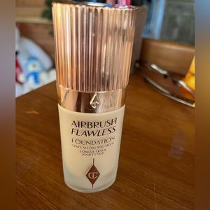 Charlotte Tilbury Airbrush Flawless Foundation